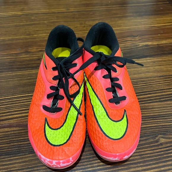 Nike Other - Kids cleats size 1